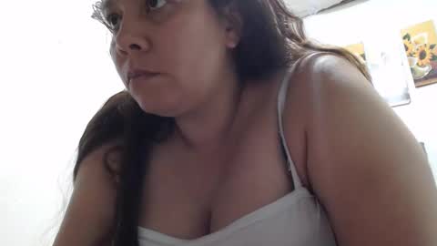 Snapshot of tiffa_hot_29 chatting on 12.17.24 Tiffany online show from 12.17.24