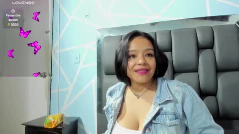Snapshot of tiffanny_rose_ chatting on 01.03.25 Sara online show from 01.03.25