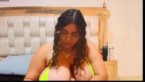 Tiffany and Stacy online show from 11.29.25