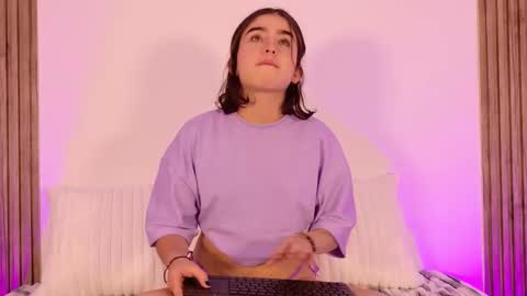 Snapshot of tiffany__starr_ chatting on 11.04.25 Tiffany online show from 11.04.25