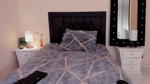 Snapshot of tiffany_cooper06 chatting on 09.22.25 VAL online show from 09.22.25