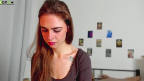 Snapshot of tiffany_loong chatting on 09.12.25 tiffany online show from 09.12.25