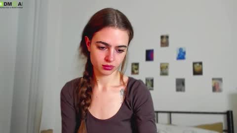 Snapshot of tiffany_loong chatting on 11.10.25 tiffany online show from 11.10.25