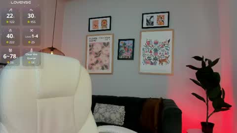 tiffany_low online show from 06.11.26