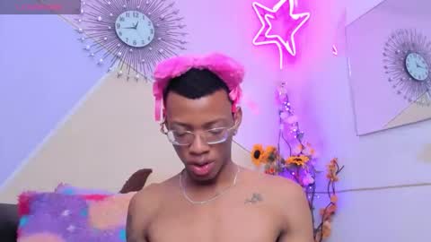 Snapshot of tiffany_valentine15xxx chatting on 09.18.25 Xander Barbie online show from 09.18.25