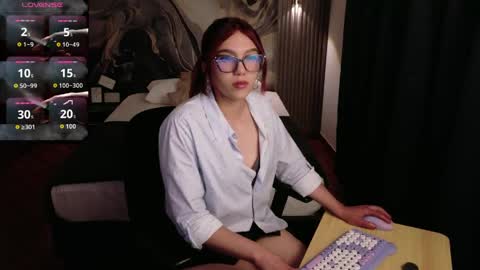 Snapshot of tiffanycherry_ chatting on 04.24.26 tiffanycherry_ online show from 04.24.26