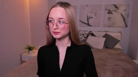 Tiffany online show from 02.03.25