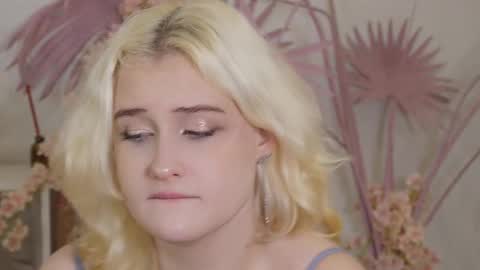 tiffanyjons online show from 10.26.25