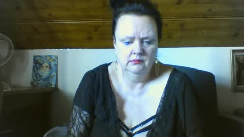 TiffanyMature online show from 04.02.26