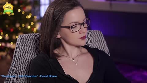 tiffanyriox online show from 12.12.24