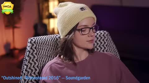 tiffanyriox online show from 02.21.25