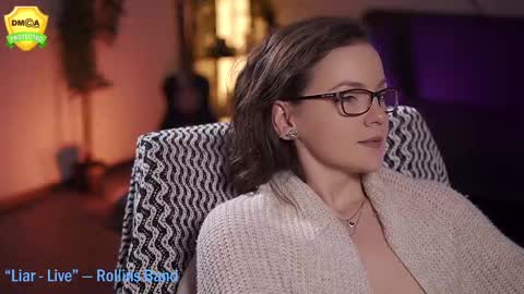 tiffanyriox online show from 02.25.25