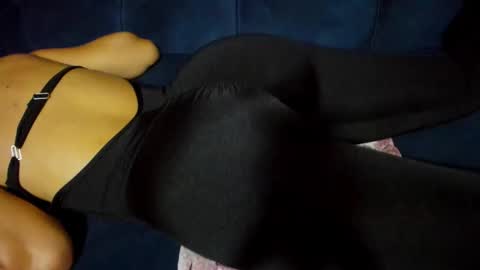 Snapshot of tiffanystone_ chatting on 10.11.25 Tiffany online show from 10.11.25