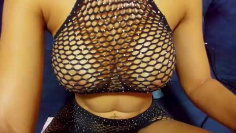 Snapshot of tiffanystone_ chatting on 10.14.25 Tiffany online show from 10.14.25