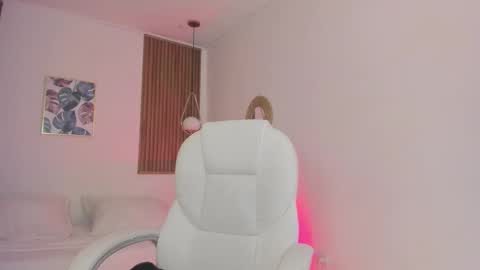 Tiffany online show from 11.24.25