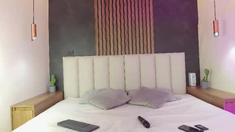 Tiffany  online show from 03.06.25