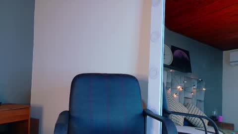 Tiffany  online show from 03.09.26