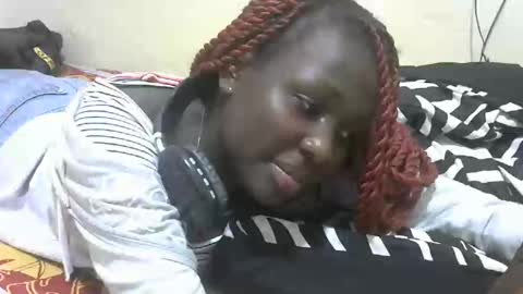 tight_pussie online show from 10.12.25