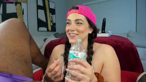 Snapshot of tightholestinytits chatting on 01.13.26 tightholestinytits online show from 01.13.26