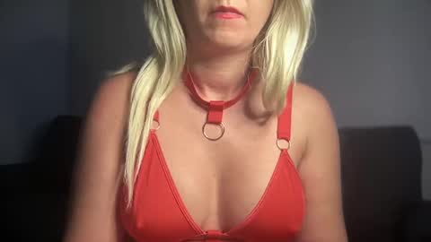 CaliforniaGoddess online show from 01.10.25