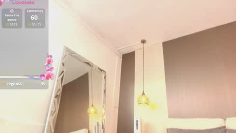 T I F F A N Y online show from 09.24.25