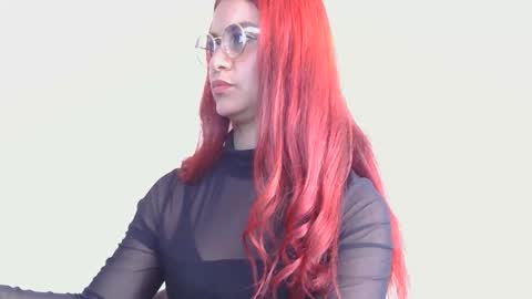Snapshot of tiiny_emiily chatting on 04.24.26 TIINY Special show when it reaches 10000 flowers online show from 04.24.26