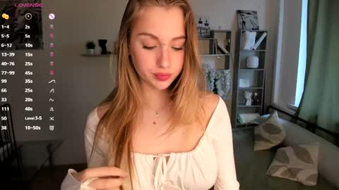 Elizabeth Elize online show from 04.24.26