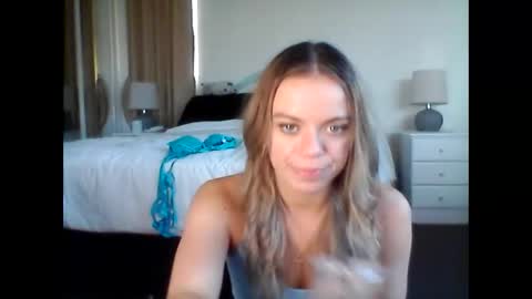 Tily Love online show from 04.30.26