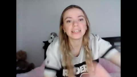 Tily Love online show from 05.15.26