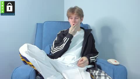 Snapshot of tim_milll chatting on 12.13.24 Tim online show from 12.13.24