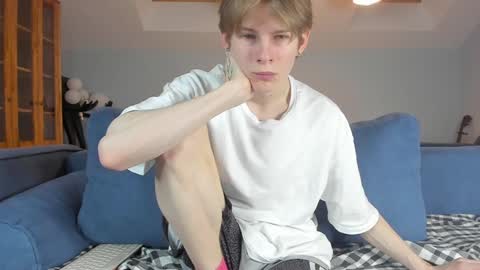 Snapshot of tim_milll chatting on 12.17.24 Tim online show from 12.17.24