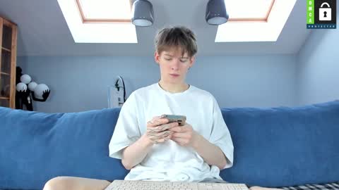 Snapshot of tim_milll chatting on 01.21.25 Tim online show from 01.21.25