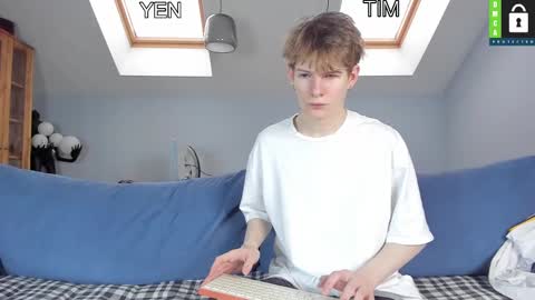 Snapshot of tim_milll chatting on 02.16.25 Tim online show from 02.16.25