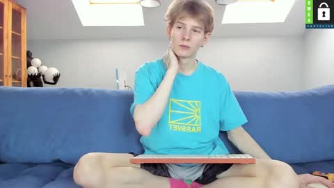 Snapshot of tim_milll chatting on 02.24.25 Tim online show from 02.24.25