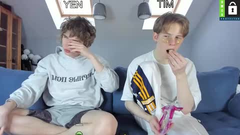 Snapshot of tim_milll chatting on 03.02.25 Tim online show from 03.02.25