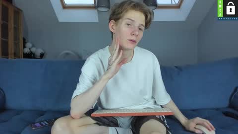 Snapshot of tim_milll chatting on 03.04.25 Tim online show from 03.04.25