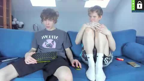 Snapshot of tim_milll chatting on 03.05.25 Tim online show from 03.05.25