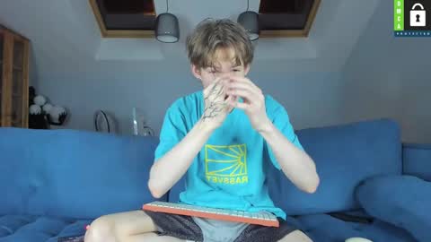 Snapshot of tim_milll chatting on 03.05.25 Tim online show from 03.05.25