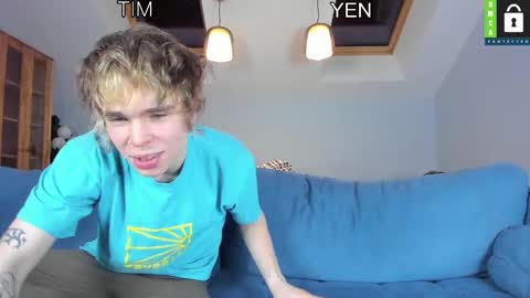 Snapshot of tim_milll chatting on 03.07.25 Tim online show from 03.07.25