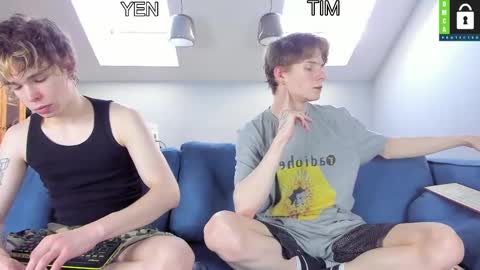 Snapshot of tim_milll chatting on 03.09.25 Tim online show from 03.09.25