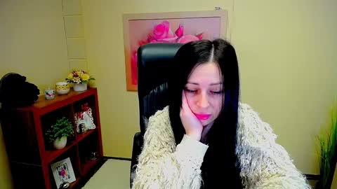 Luisa online show from 02.04.25