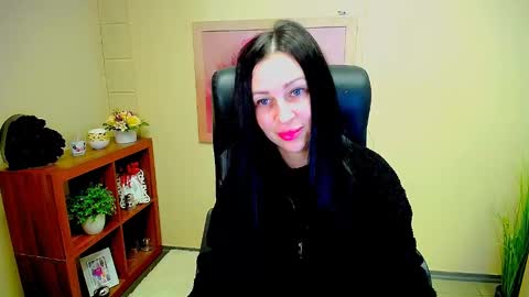 Luisa online show from 02.10.25