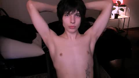 Snapshot of timi_moon chatting on 11.07.25 timi_moon online show from 11.07.25