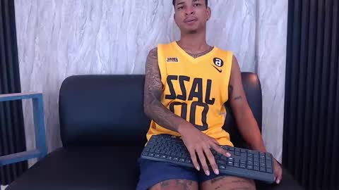 Snapshot of timmcloud chatting on 10.14.25 Timm online show from 10.14.25