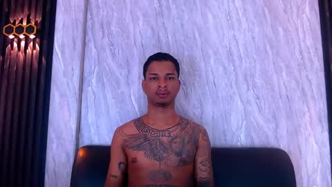 Snapshot of timmcloud chatting on 11.11.25 Timm online show from 11.11.25