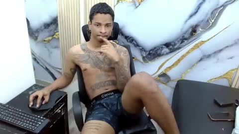 Snapshot of timmcloud chatting on 12.01.25 Timm online show from 12.01.25