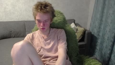 Snapshot of timmy7topcut chatting on 03.11.25 Timmy online show from 03.11.25