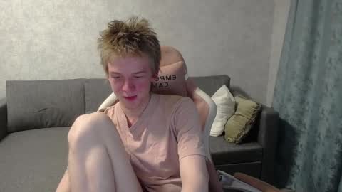 Snapshot of timmy7topcut chatting on 03.12.25 Timmy online show from 03.12.25