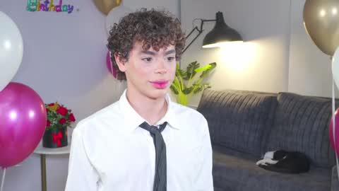 Snapshot of timmyshy chatting on 12.14.24 timmyshy online show from 12.14.24