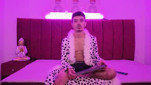 Evans  online show from 10.18.25